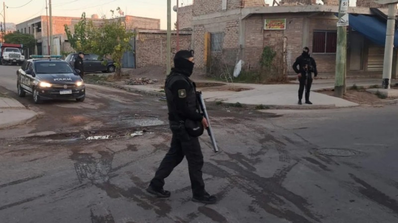 Las Heras: un cumpleaños terminó a los tiros y un adolescente resultó gravemente herido